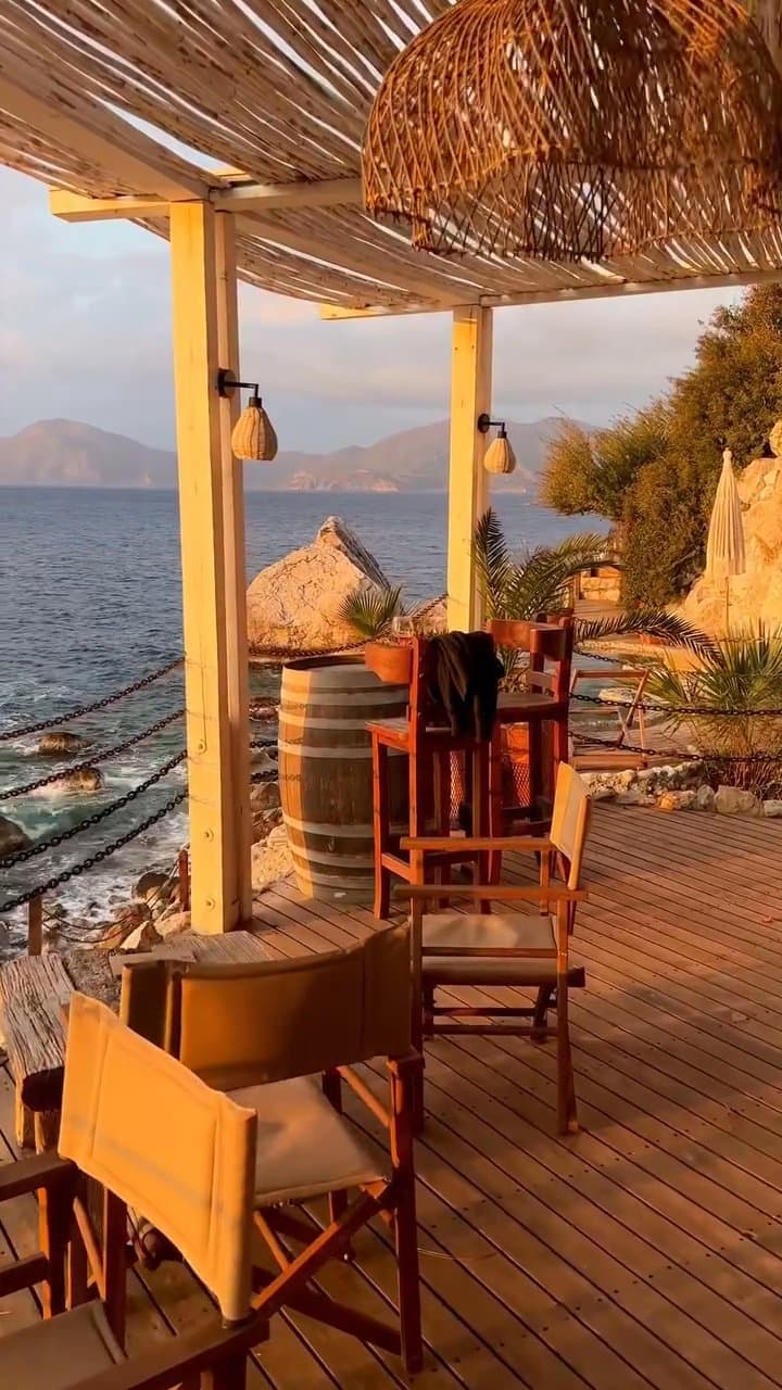 Sıcak Aralık Gün Batımları: Faralya