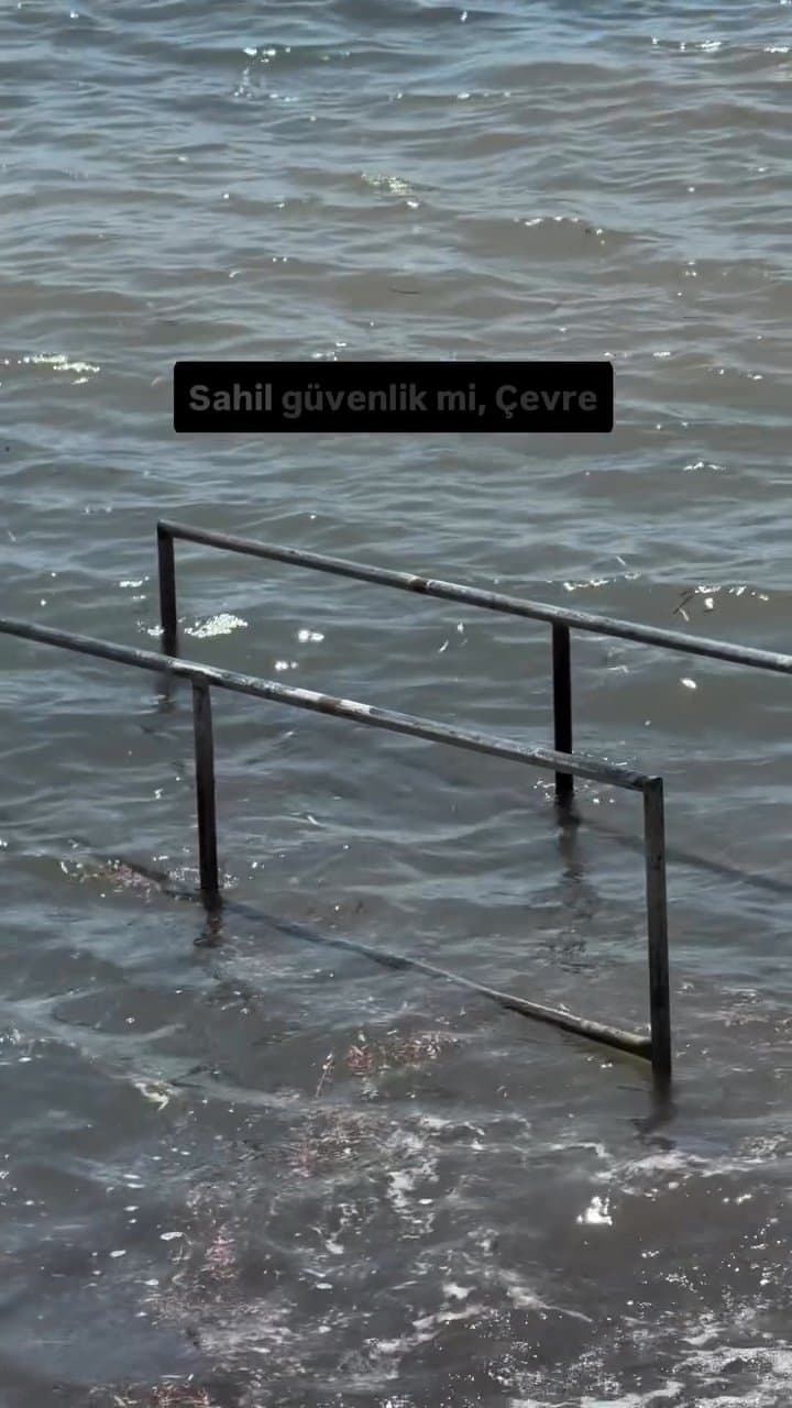 Bodrum Akyarlar'da Deniz Kirliliği