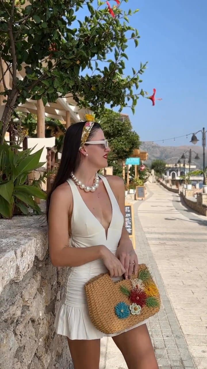 Embrace the Sunshine and Sea! ☀️