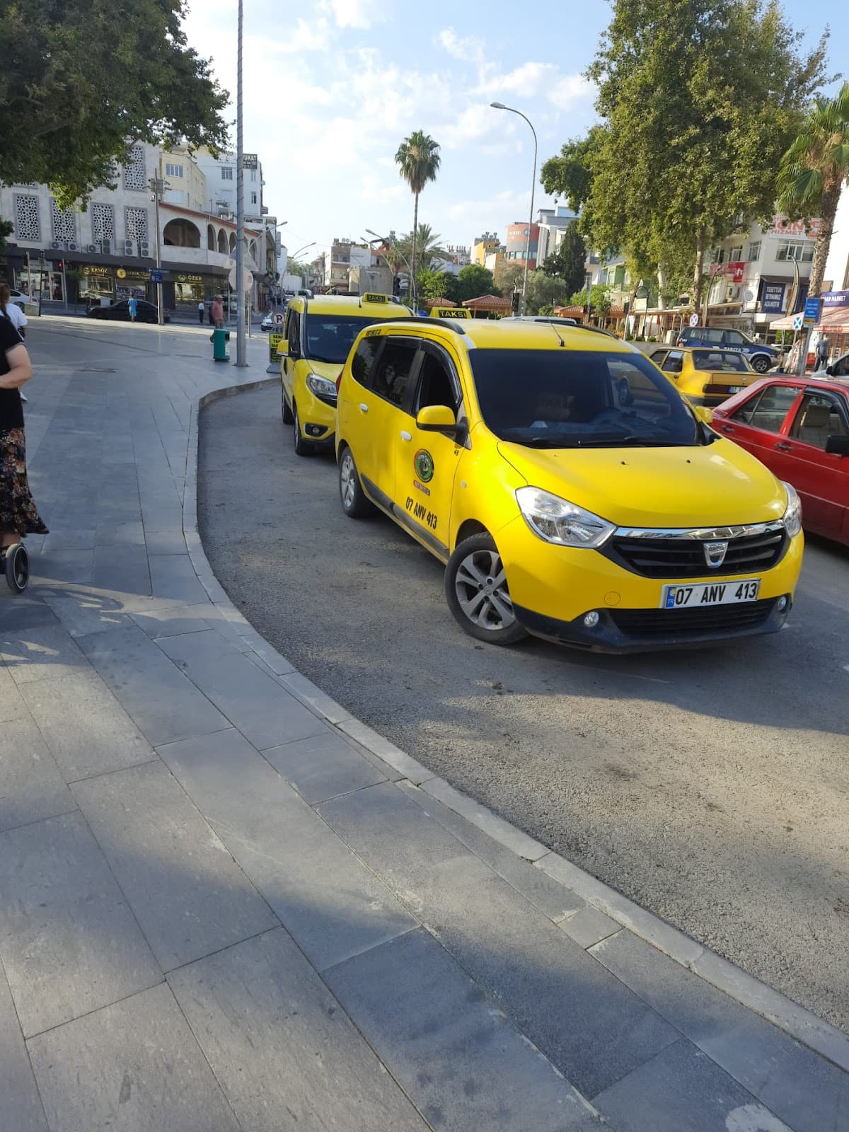 Serik Çınaraltı Taksi Durağı