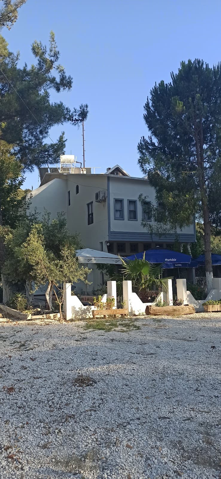 Hotel Derin