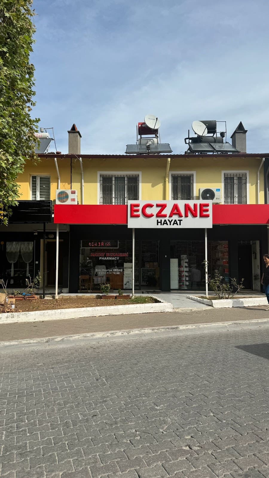 HAYAT ECZANESİ