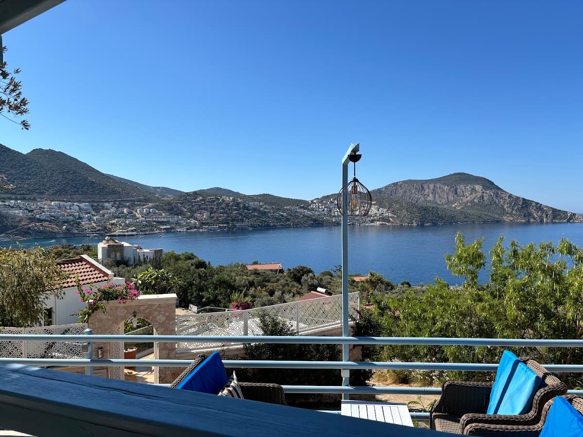 Asfiya Sea View Hotel