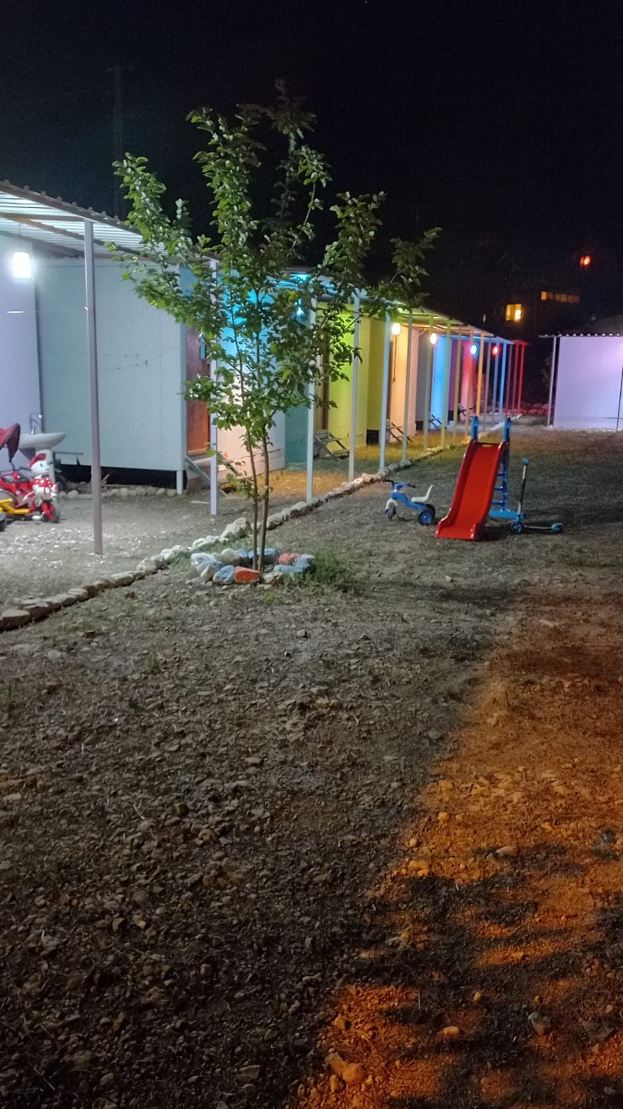 LİLA 2 Bungalow PANSİYON (çadır camping)