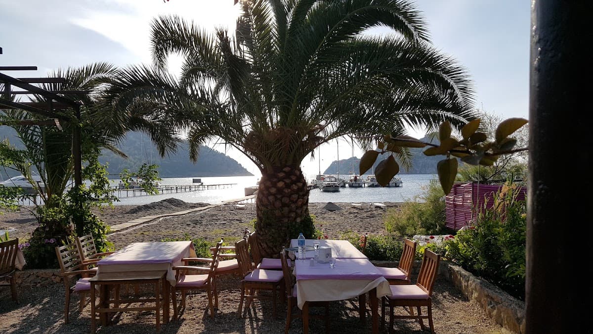 Azmak Restaurant