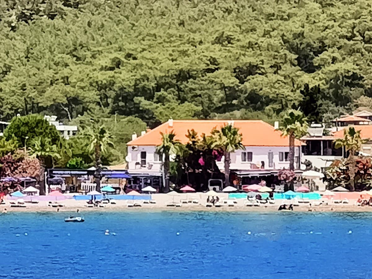 Marçalı Pansiyon apart cafe restaurant