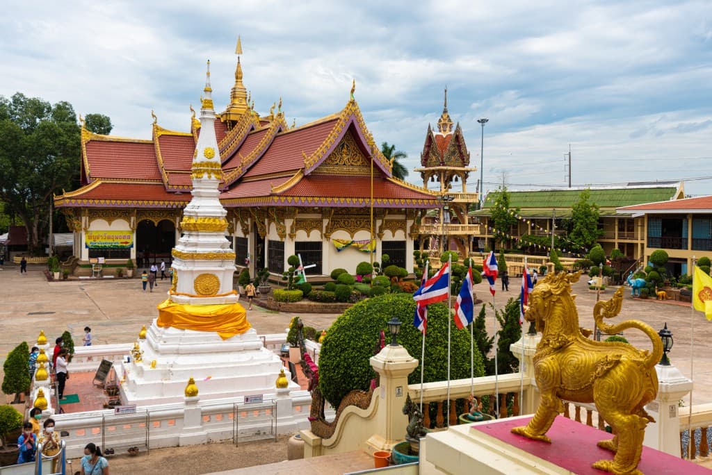 Hof des Wat Pho Chai