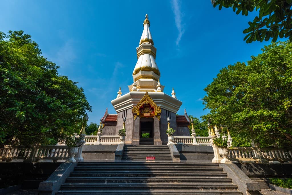 Chedi von Wat Hin Mak Peng