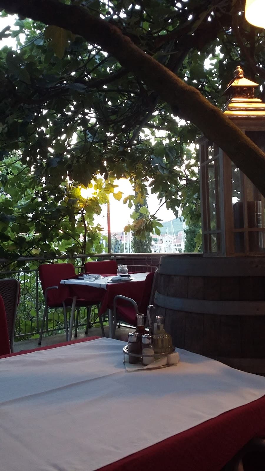 GardeLin Restoran Luka